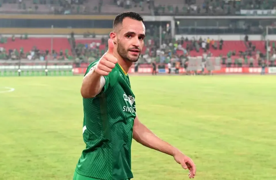 包含阿卢巴八号因伤退出比赛，球队或受影响的词条