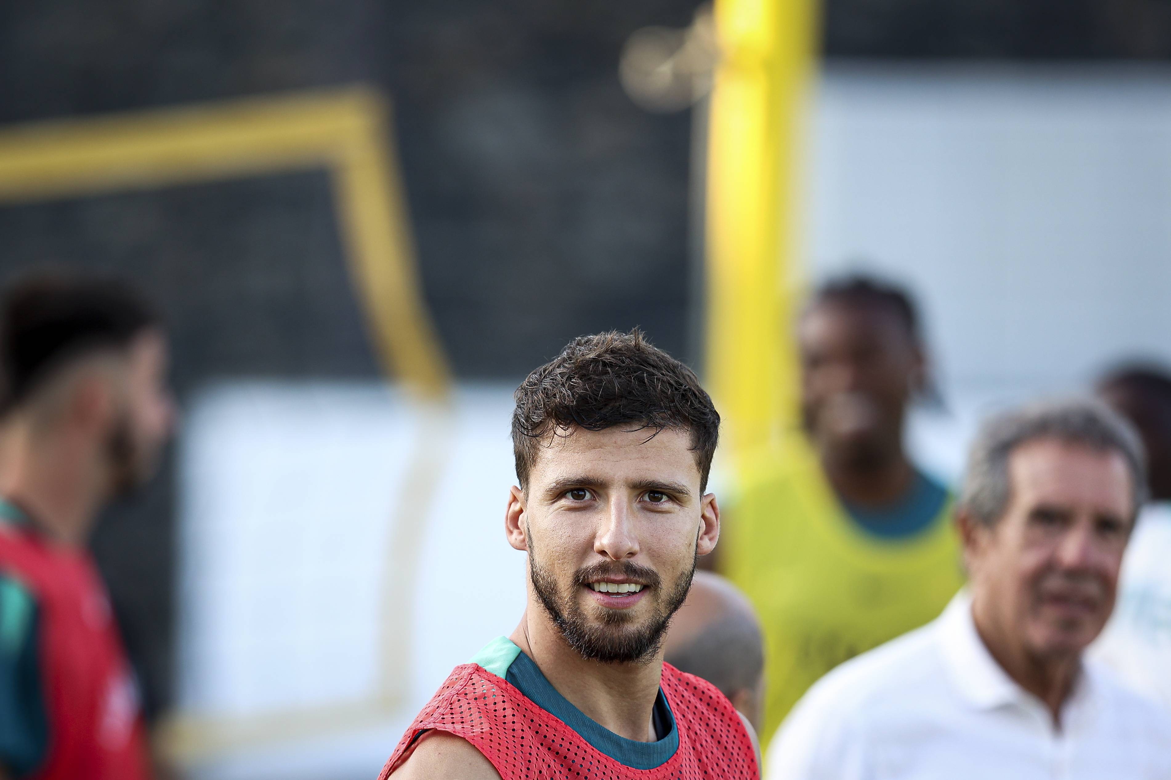 葡萄牙球员:这位球员有望加盟西甲球队的简单介绍 葡萄牙球员:这位球员有望加盟西甲球队的简单介绍