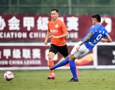 包含河南嵩山龙卷风险击败北京人和，稳步前进积分榜的词条