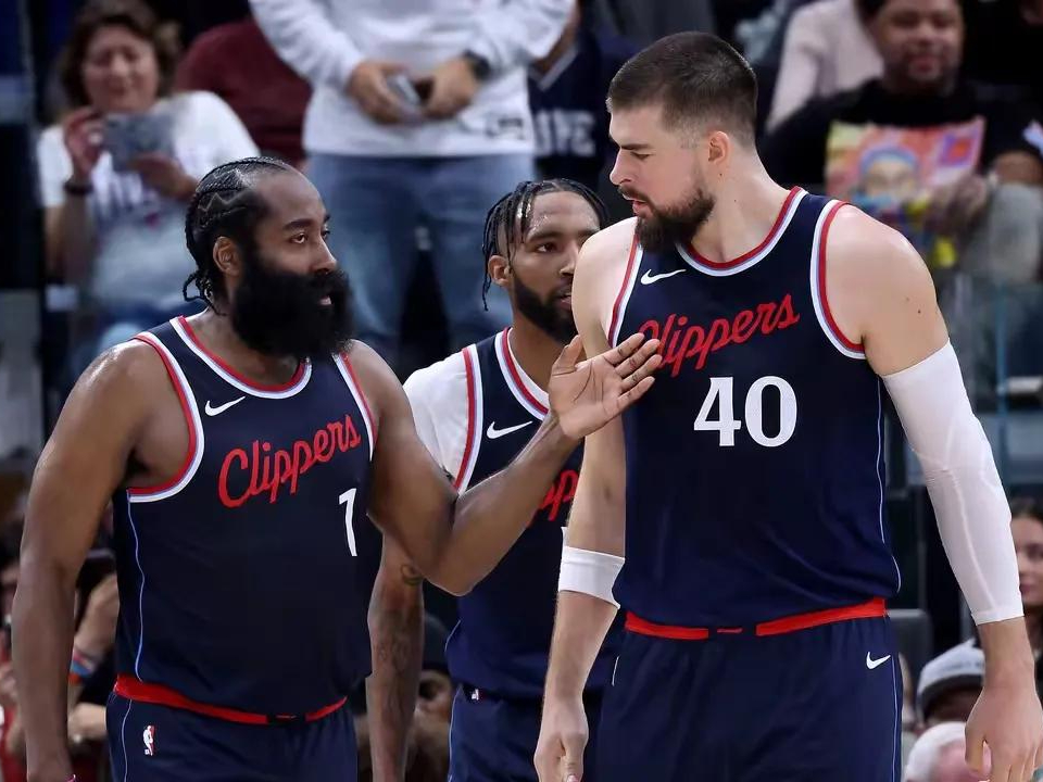 快船逆袭力克热火,继续保持热门势头的简单介绍 快船逆袭力克热火,继续保持热门势头的简单介绍