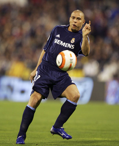 爱游戏官网-萨拉戈萨客场大胜，士气大振的简单介绍