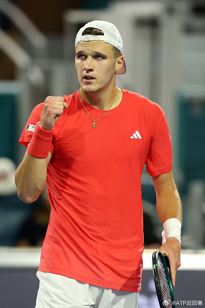 包含科希克：马德里城队无缘决赛致歉的词条