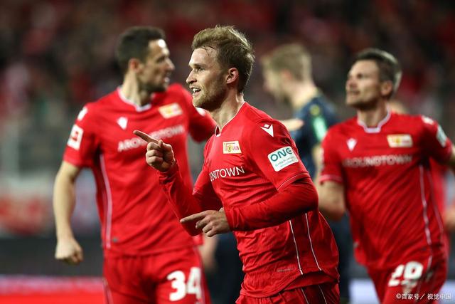 包含深圳华体客场不敌河南建业，遭遇两连败的词条