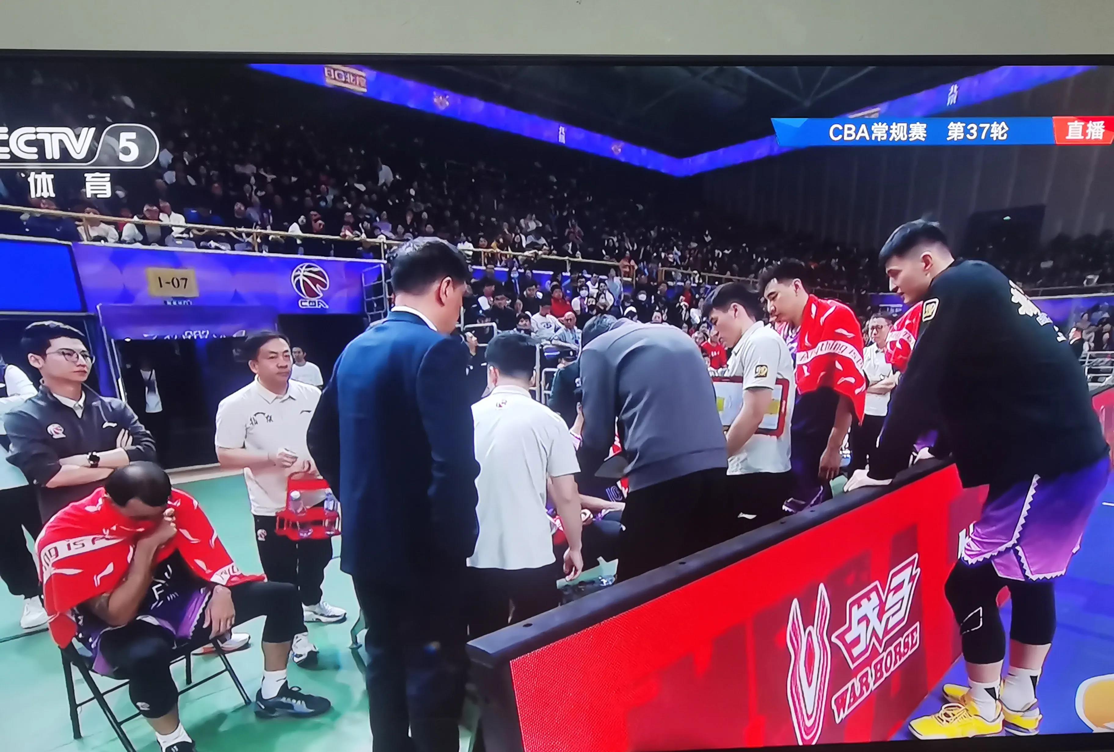 球队未能在最新一场比赛中取得胜利,教练寻找胜因 球队未能在最新一场比赛中取得胜利,教练寻找胜因