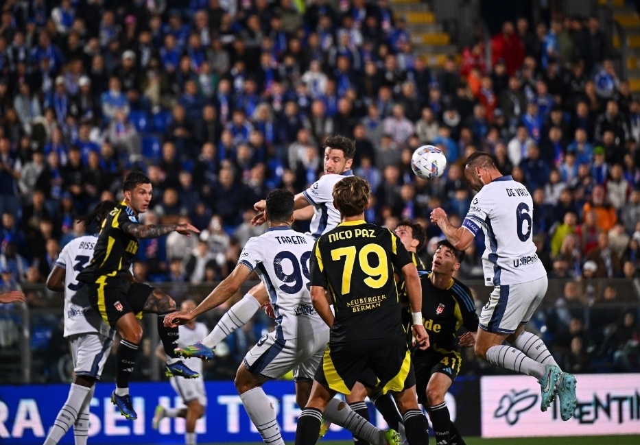 爱游戏官网入口-那不勒斯客场告捷，晋级杯赛四强的简单介绍