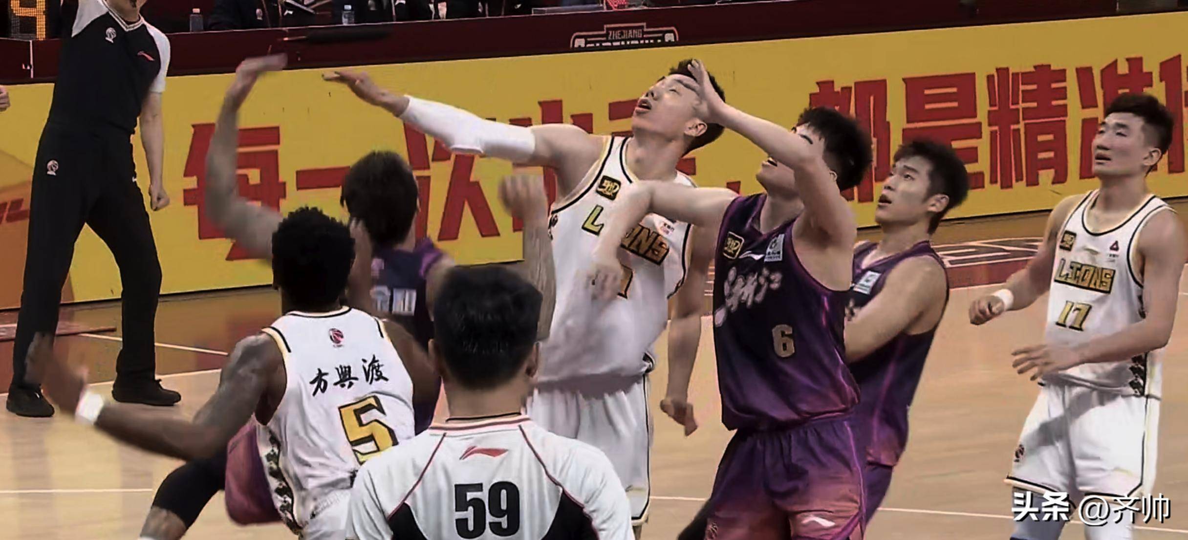 爱游戏app下载-江苏队遭遇浙江男篮逆转，遗憾失利