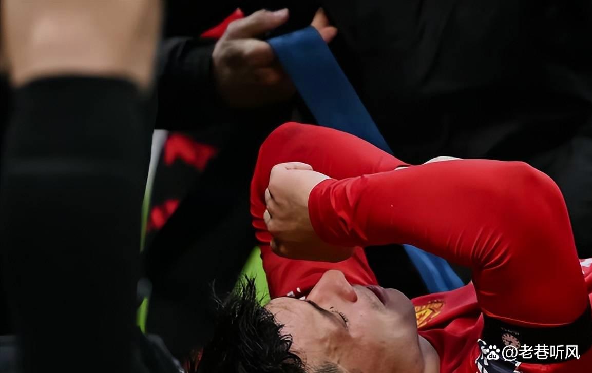 爱游戏app下载-曼联后防线不稳，连续丢球，面临改善压力